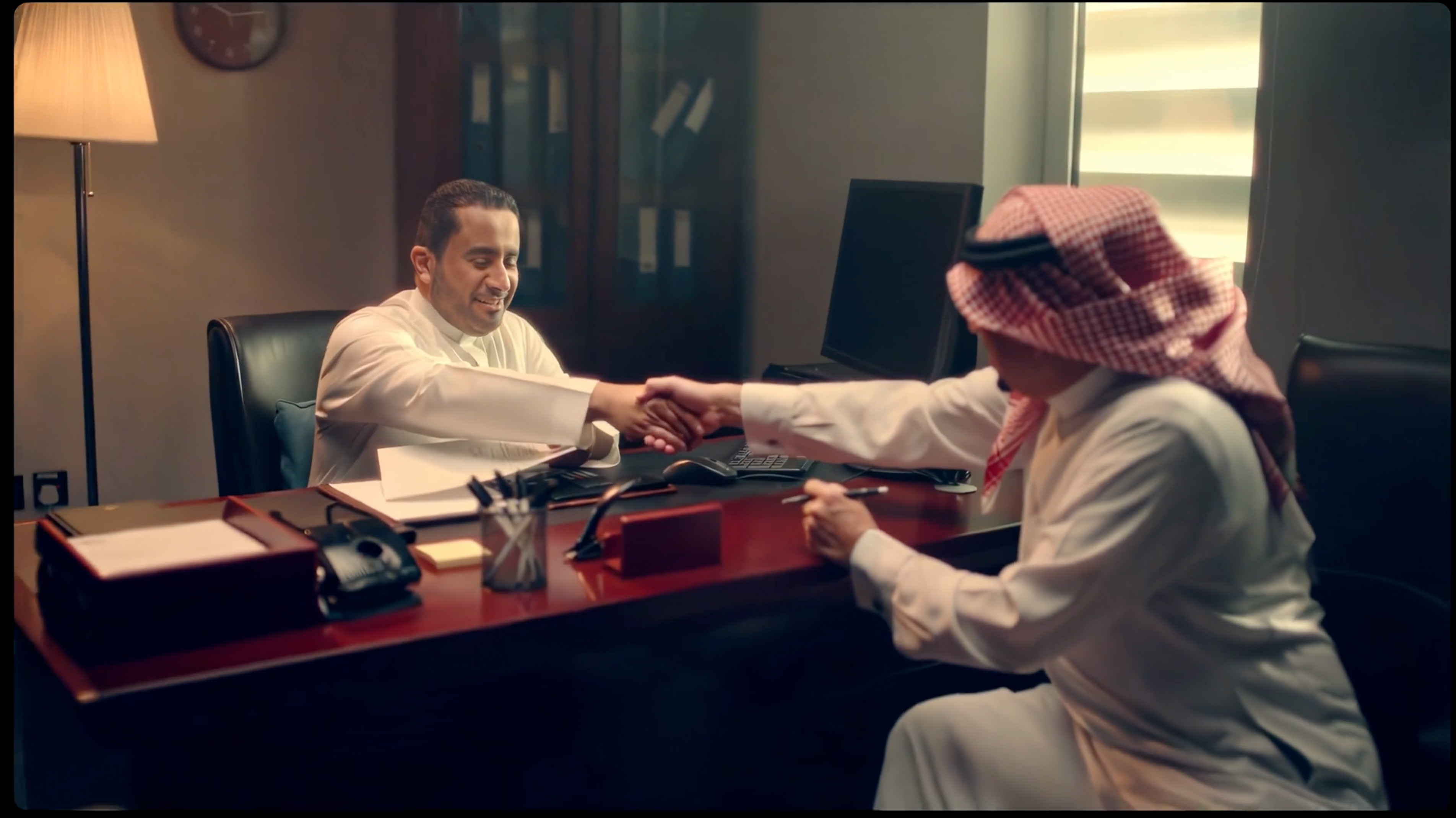 مشهد اجتماع في مكتب